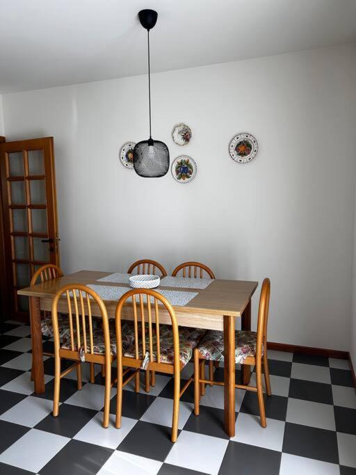 Near Town Centre And Lake - Le Colombe Бардолино Екстериор снимка